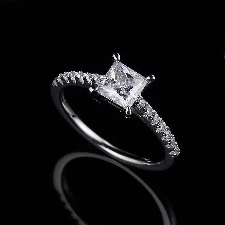 Elevé Basket Set 1.00ct Princess Cut Moissanite Engagement Ring