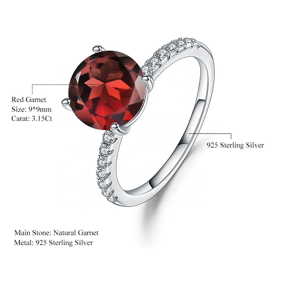 Privé Garnet Ring - Round Brilliant Cut