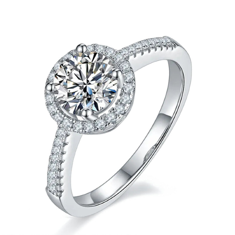 Halo Éternel 1.00ct Moissanite Engagement Ring Set in Sterling Silver