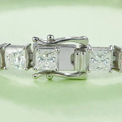 The Régence - 16ct Princess-Cut Moissanite Tennis Bracelet in Luminous Sterling Silver