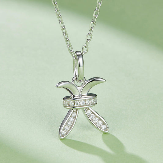 Pisces Zodiac Moissanite Necklace in White Gold