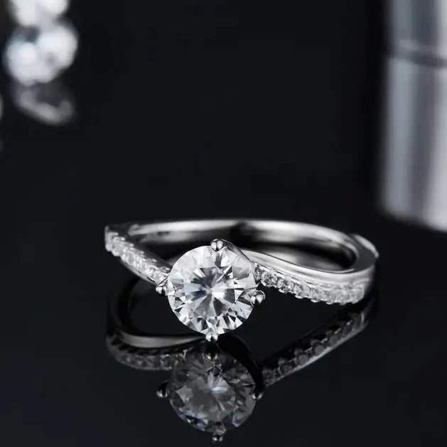 Elevé 1.00ct Moissanite Engagement Ring Set in 9ct White Gold