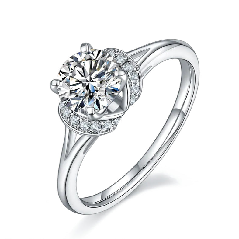 Privé 1.00ct Moissanite Engagement Ring Set in Sterling Silver