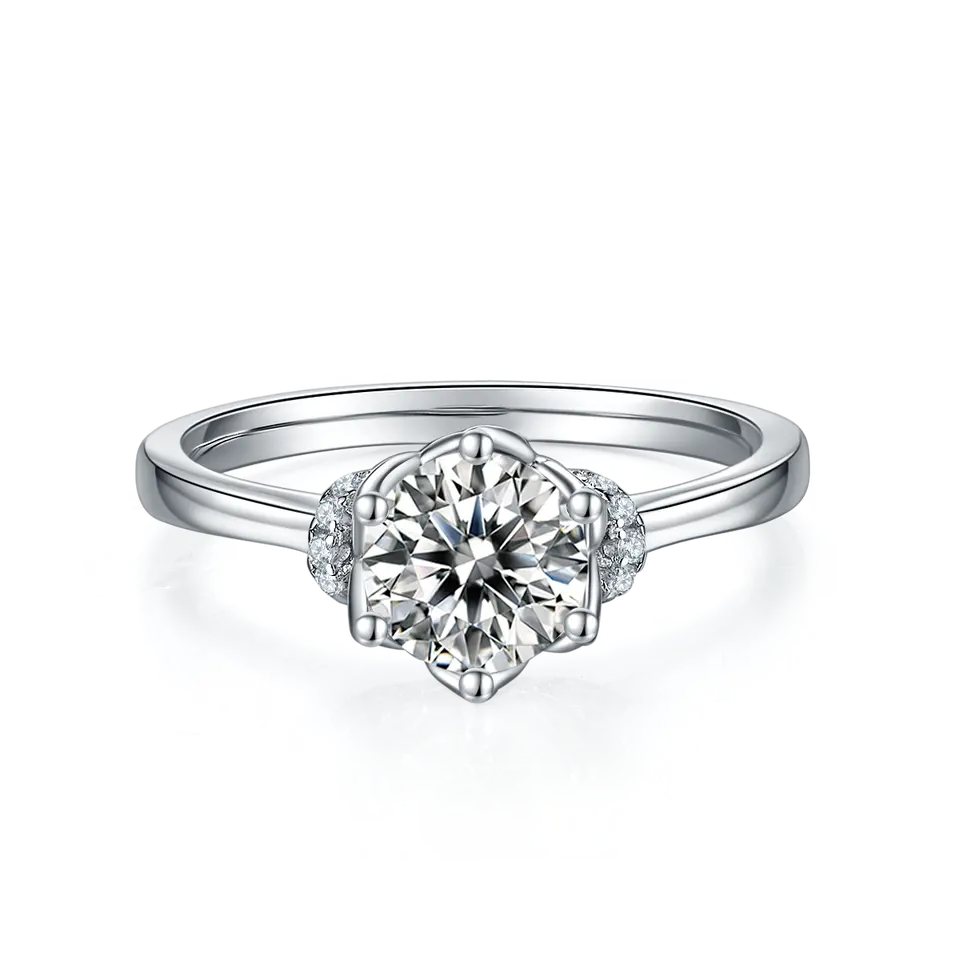 Privé Floral 1.00ct Moissanite Engagement Ring Set in Sterling Silver