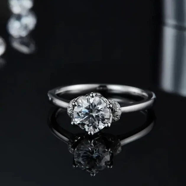 Privé Floral 1.00ct Moissanite Engagement Ring Set in Sterling Silver