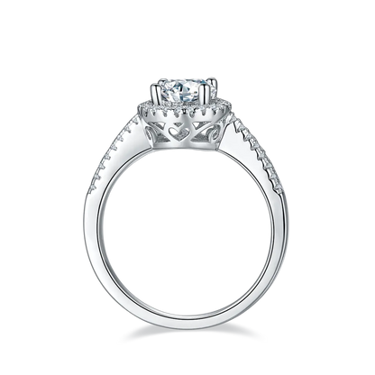 Halo Éternel 1.00ct Moissanite Engagement Ring Set in Sterling Silver