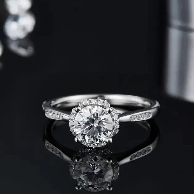 Luxe Halo 1.00ct Moissanite Engagement Ring Set in 9ct White Gold