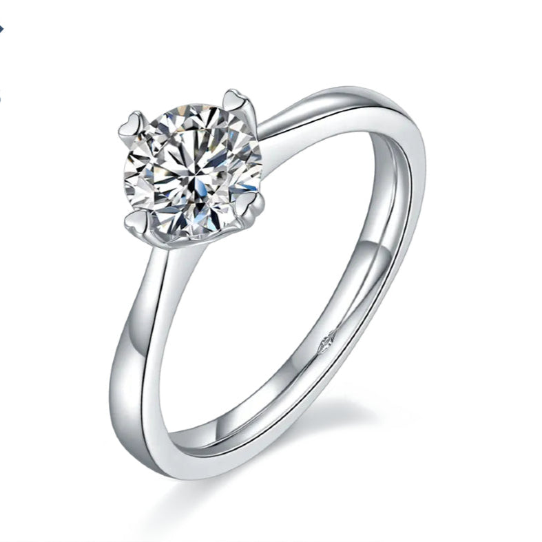 Solitaire 4 Heart Shaped Claws 1.00ct Moissanite Engagement Ring Set in Sterling Silver