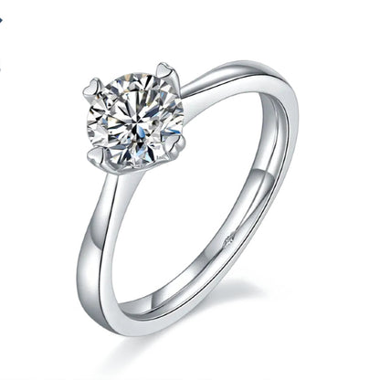Solitaire 4 Heart Shaped Claws 1.00ct Moissanite Engagement Ring Set in Sterling Silver