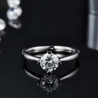 Solitaire 4 Heart Shaped Claws 1.00ct Moissanite Engagement Ring Set in Sterling Silver