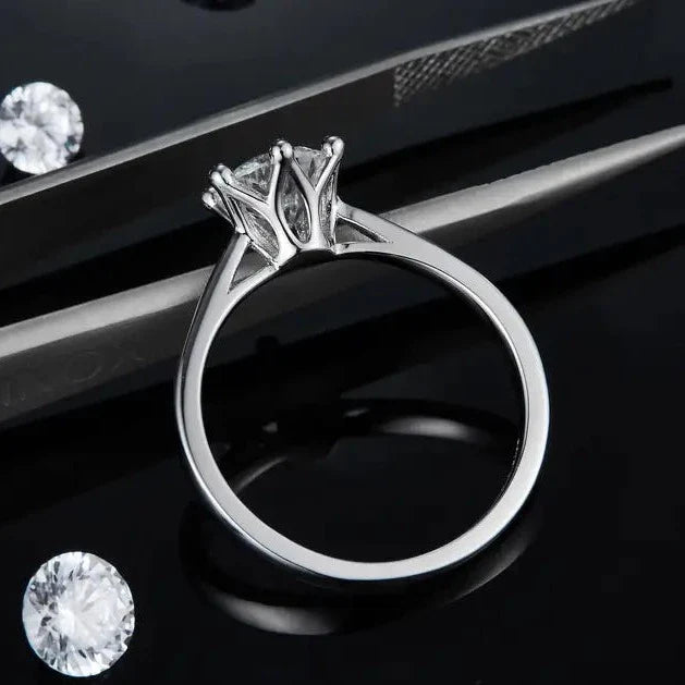 Solitaire 6 Claw Floral Basket 1.00ct Moissanite Engagement Ring Set in 9ct White Gold