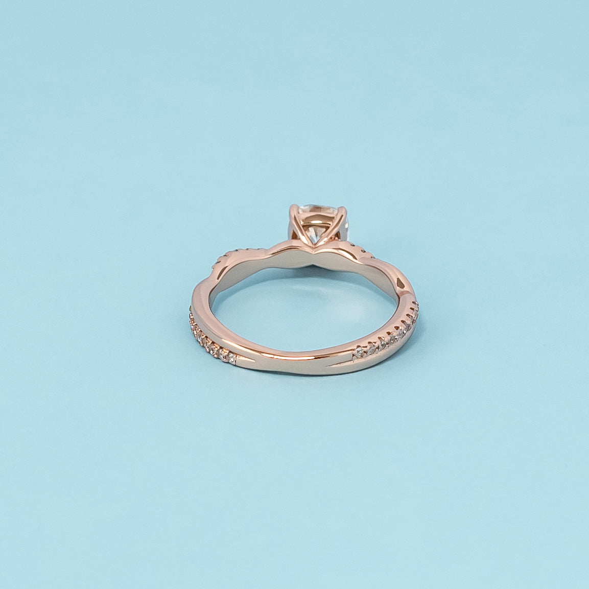 Spiral Cushion Cut Moissanite Engagement Ring Set in 9ct Rose Gold